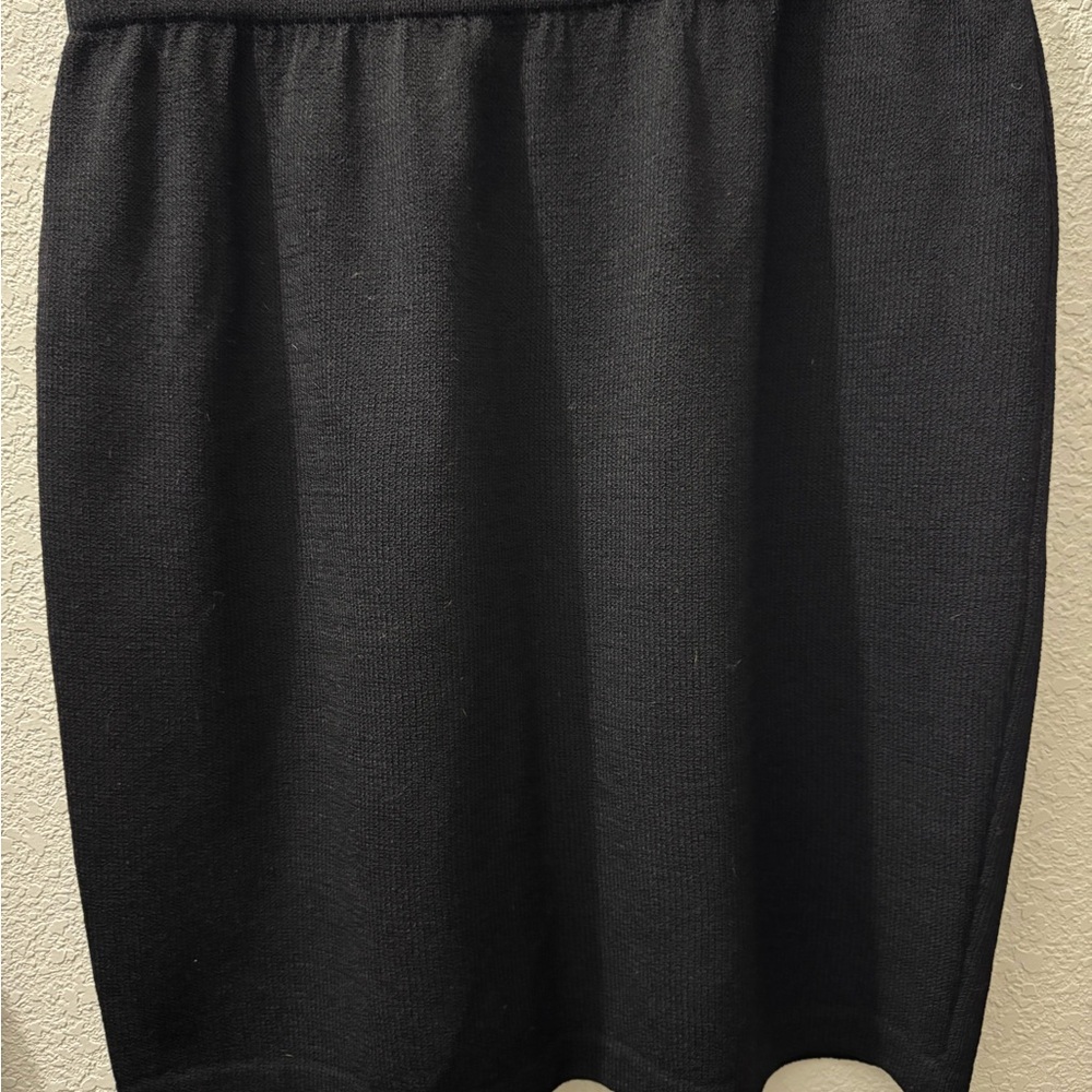 St John Collection by Marie Gray Black Knit Skirt Size 14